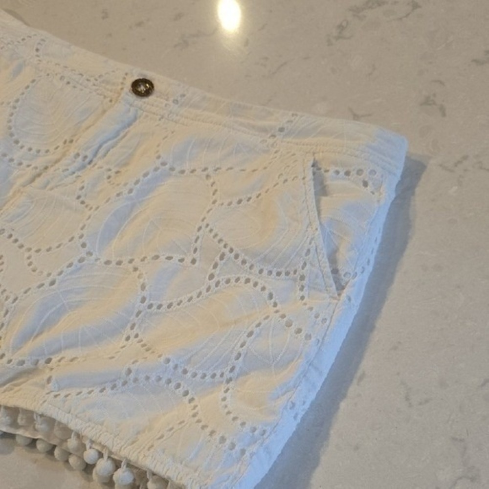 Lilly Pulitzer White Eyelet Pom Pom Trim Mini Skirt Size 16 Leaf Embroidery